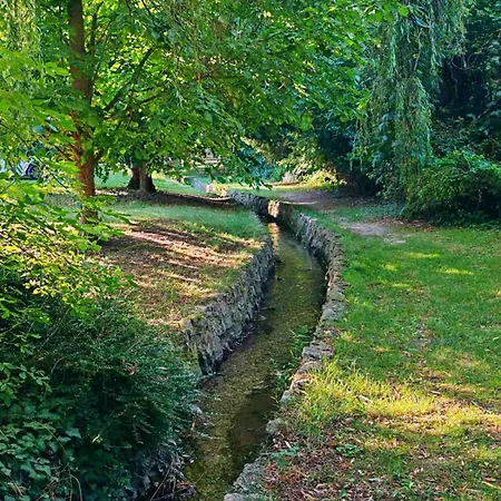 Chalé Estate By The Creek